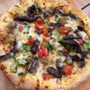 Spicy pepper and beef pizza