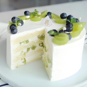 Shine Muscat Cream Cake